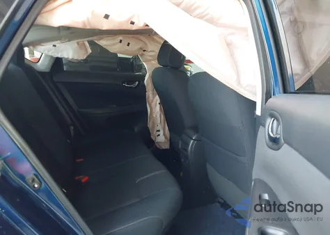 2017 Nissan Sentra S z USA, uszkodzony, nr VIN 3N1AB7AP6HY404671